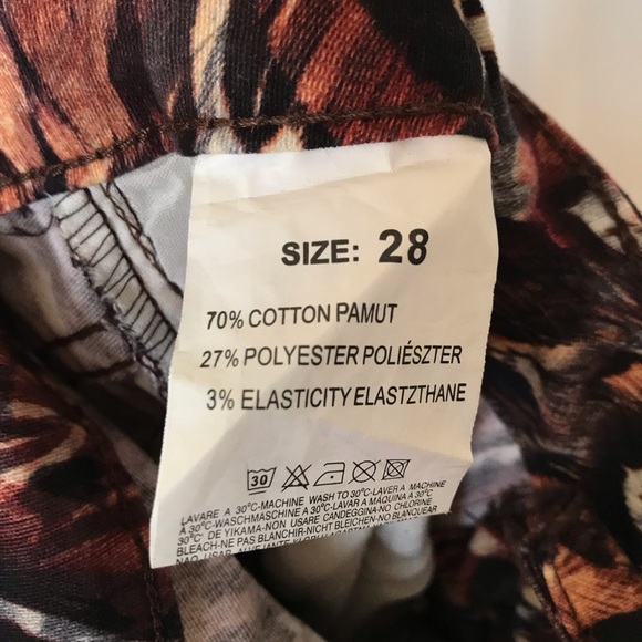 NWT Resalsa Multicolor Feather Print Jeans Size 25 - Picture 6 of 7